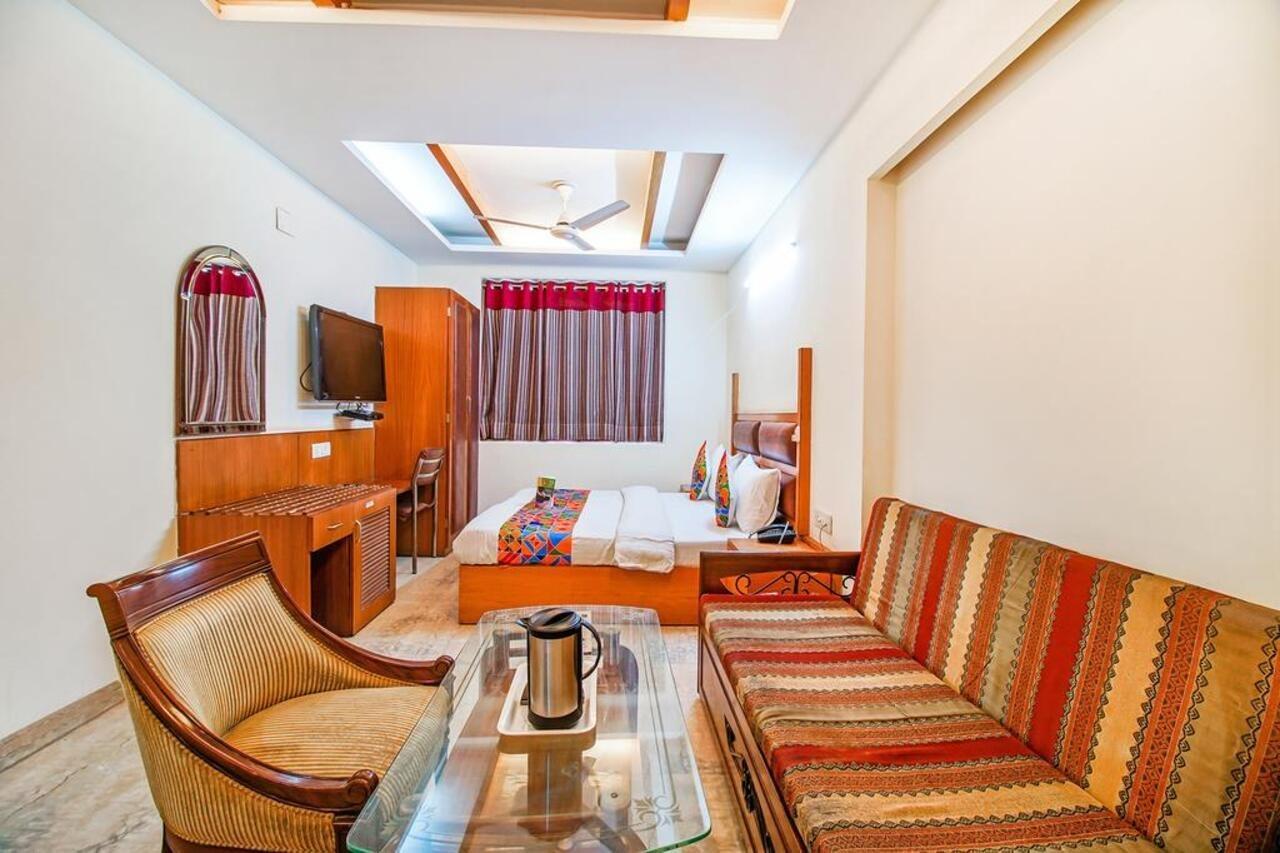 Fabhotel Ashu Palace Karol Bagh Delhi  Exteriör bild