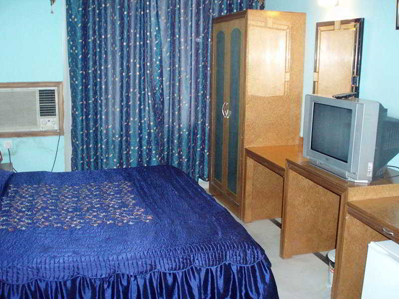 Fabhotel Ashu Palace Karol Bagh Delhi  Rum bild