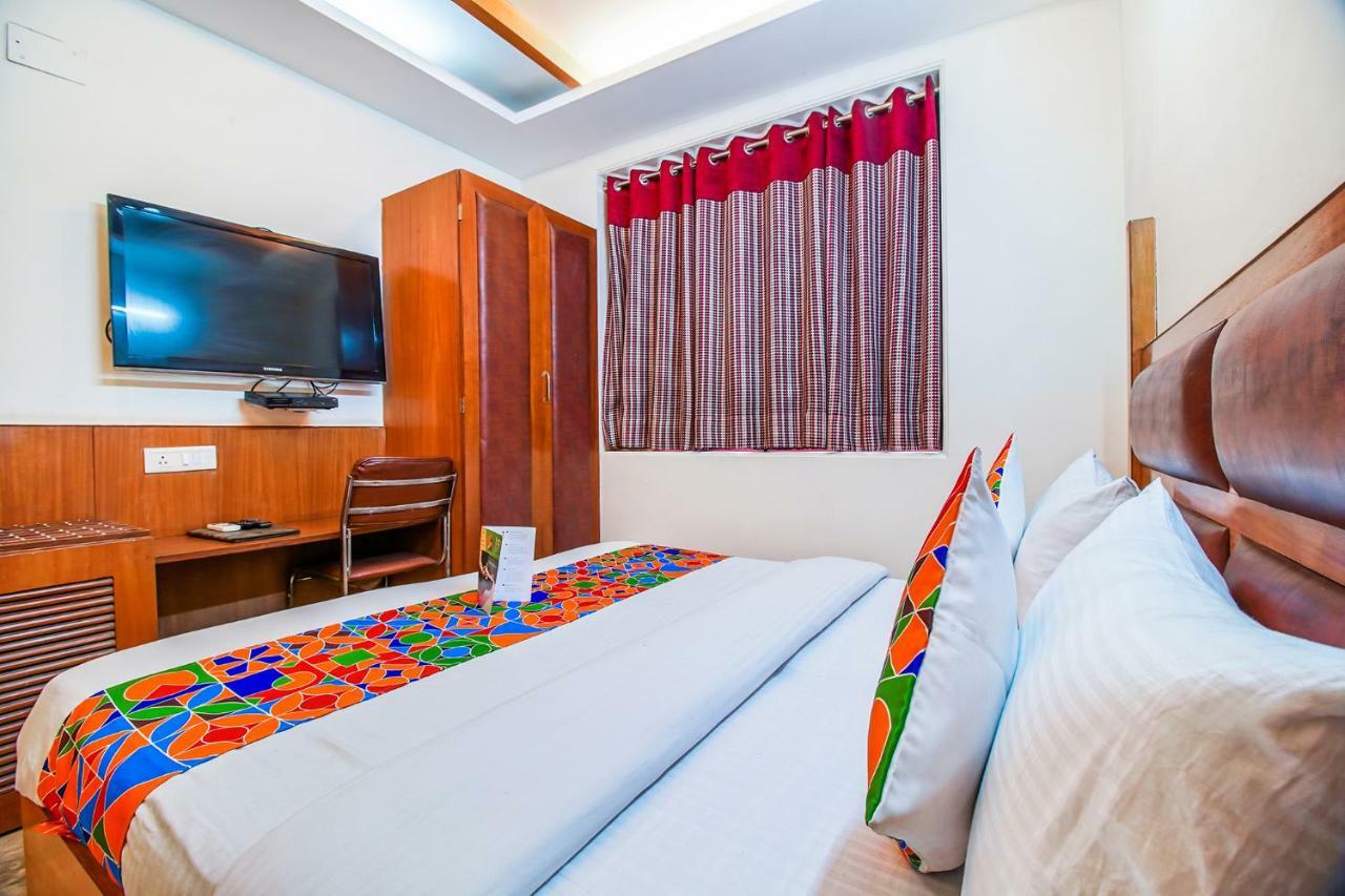Fabhotel Ashu Palace Karol Bagh Delhi  Exteriör bild